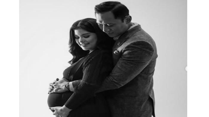 ANNISA POHAN HAMIL - Potret Annisa Pohan dan Agus Harimurti Yudhoyono. Keduanya siap menyambut sang buah hati.