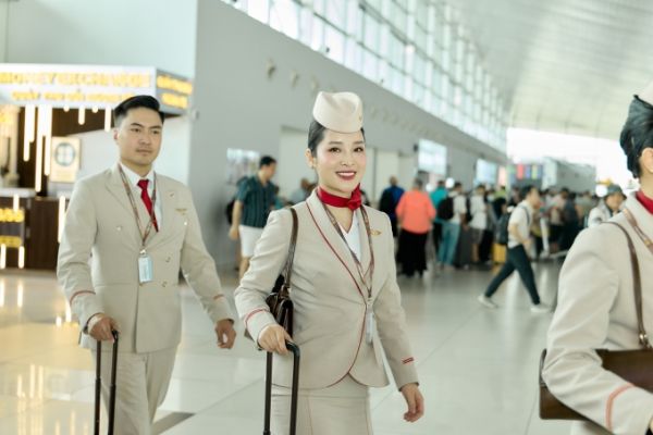 SPAs flight attendants. Photo courtesy of Sun Group