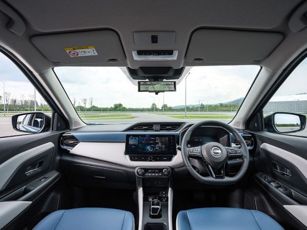 Interior Nissan Kicks e-POWER terbaru.