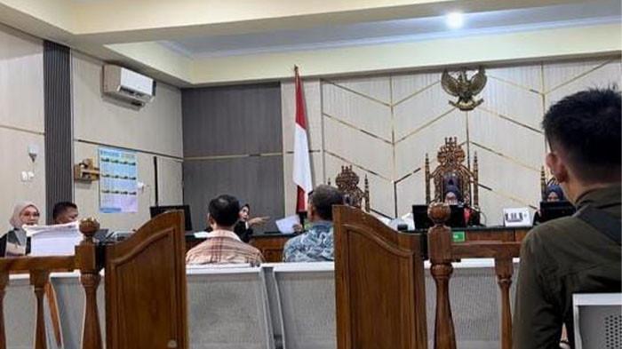 SIDANG PT PAL-Dua saksi mantan karyawan PT PAL membeberkan proses izin perusahaan dan penurunan produksi sawit dalam sidang Bengawan Kamto.