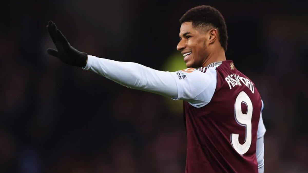 BURSA TRANSFER LIGA SPANYOL - Marcus Rashford melambaikan tangan saat dipinjamkan ke Aston Villa, Senin (26/7/2025),