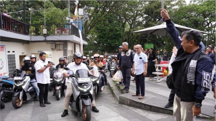 Memperingati Hari Ulang Tahun (HUT) ke-26, Tribun Jabar menggelar aksi sosial bertajuk 