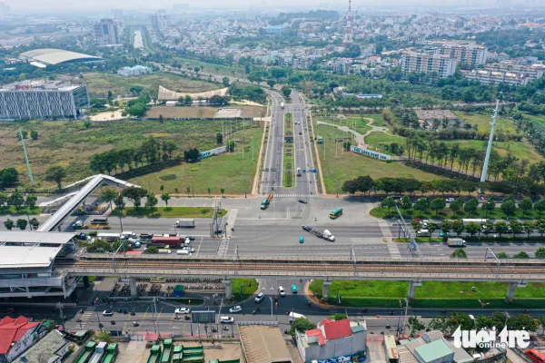 xa lộ hà nội - Ảnh 11.