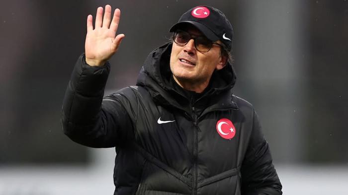 PIALA DUNIA 2026 - Pelatih berdarah Italia, Vincenzo Montella bakal menatap debut di Piala Dunia 2026 bersama tim nasional Turkiyee, pada Juni mendatang.