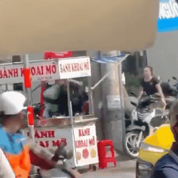 ẩu đả - Ảnh 1.