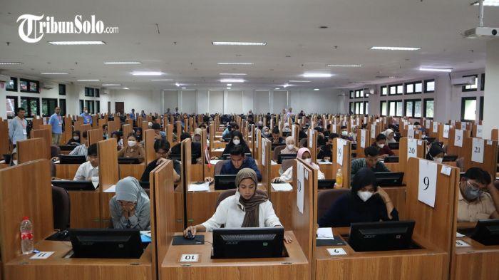 SNBT - Ilustrasi Seleksi Nasional Berbasis Tulis (SNBT) di Universitas Sebelas Maret (UNS) Solo. Kuota Seleksi Nasional Berdasarkan Prestasi (SNBP) UNS 2026 bisa dialihkan ke SNBT jika peserta tak daftar ulang, ini penjelasan lengkapnya.