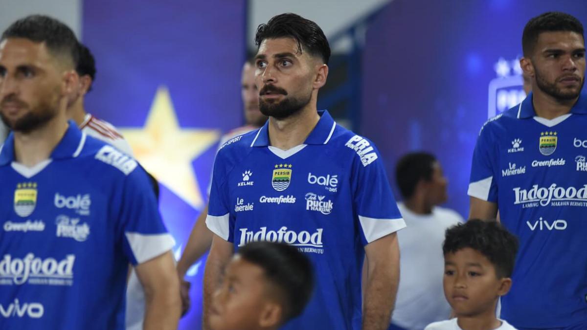 PROFIL - Bek asing milik Persib Bandung, Frans Putros.