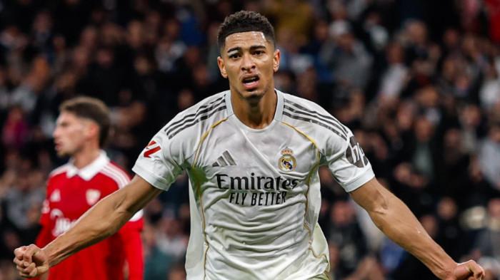 SELEBRASI BELLINGHAM - Pemain asal Inggris, Jude Bellingham, merayakan gol Real Madrid ke gawang Sevilla pada lanjutan pekan ke-17 Liga Spanyol di Santiago Bernabeu, Minggu (21/12/2025). (Instagram Real Madrid - 21/12/2025).