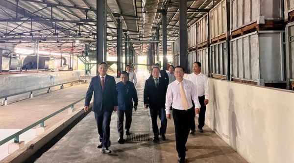 Các công ty của VRG tại Lào góp phần phát triển địa phương - Ảnh 1.