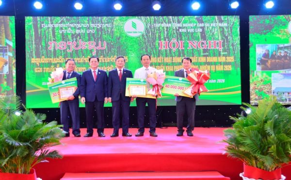 Các công ty của VRG tại Lào góp phần phát triển địa phương - Ảnh 4.