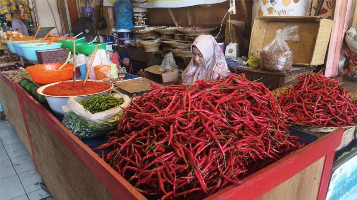 pedadang cabai merah di pasar raya 2/4/2026