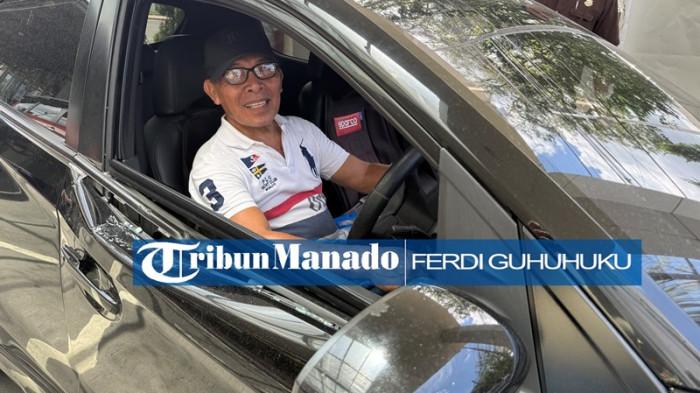 GEMPA BUMI - Satu unit mobil jenis brio nomor polisi DB 1196 GG mengalami kerusakan setelah tertimpa material bangunan dari RS Siloam, Manado, Sulawesi Utara, saat gempa bumi berkekuatan 7,6 magnitudo terjadi, Kamis (2/4/2026). Peristiwa ini terjadi ketika guncangan kuat menyebabkan sebagian material gedung berjatuhan ke area sekitar rumah sakit, termasuk ke lokasi parkir. 