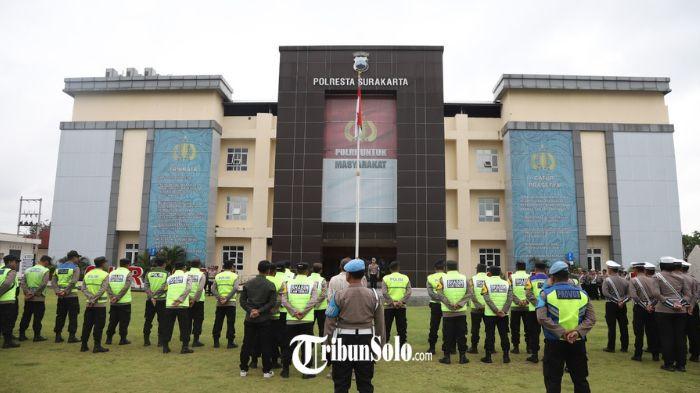 Apel personel kepolisian resor kota (Polresta) Solo jelang pengamanan Hari Raya Paskah