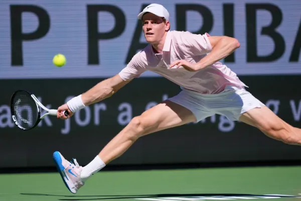 Bảng xếp hạng ATP 2026: Sinner áp sát Alcaraz, Djokovic và Learner Tien tụt hạng - Ảnh 1.