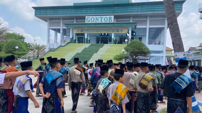 1 SYAWAL - Suasana Pondok Modern Darussalam Gontor di Desa Gontor, Kecamatan Mlarak, Kabupaten Ponorogo, Jatim beberapa waktu lalu. Pondok Modern Darussalam Gontor (PMDG) Ponorogo telah menetapkan 1 Syawal 1447 Hijriah atau Lebaran 2026
