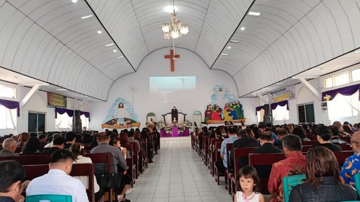 GPIG IMANUEL --Suasana ibadah Jumat Agung memperingati kematian