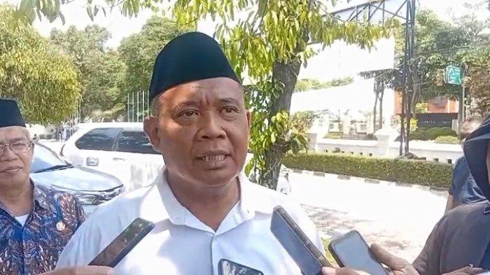 ALASAN BUPATI: Bupati Sleman Harda Kiswaya saat ditemui wartawan di Kantor Bupati Sleman, Rabu (1/4/2026)