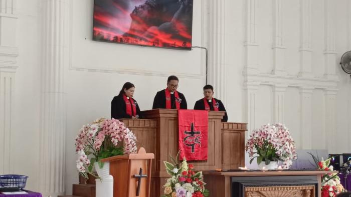 JUMAT AGUNG - Sebanyak 17 anggota sidi baru diteguhkan dalam /4/2026).