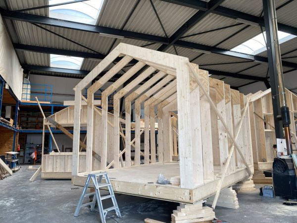 Ngôi nhà 'di chuyển cùng những cồn cát' - Ảnh 4.