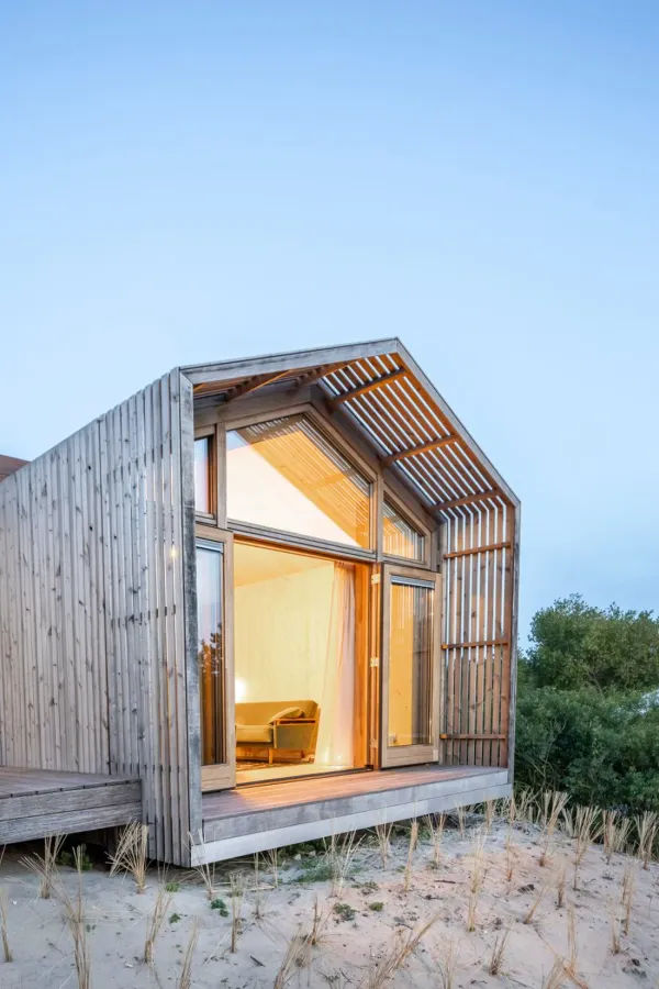 Ngôi nhà 'di chuyển cùng những cồn cát' - Ảnh 10.