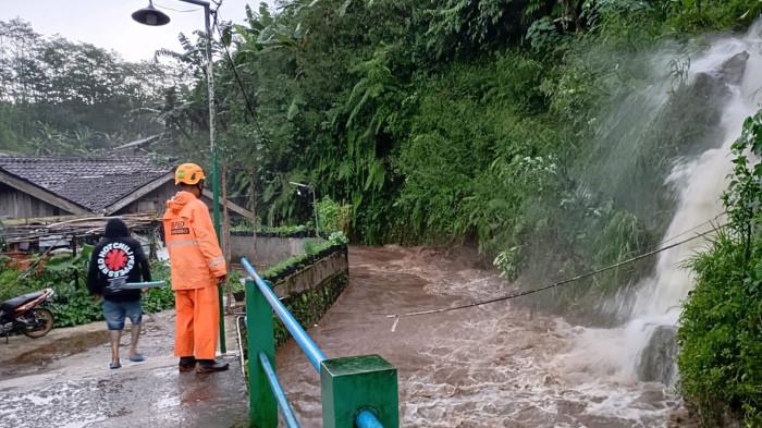 20260403-sungai meluap