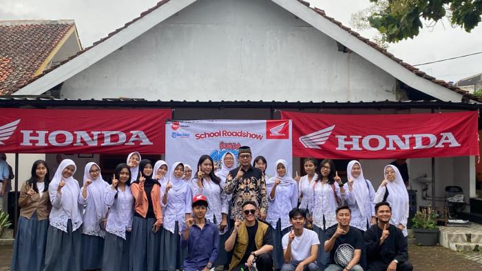 HONDA SAFETY GENERATION - School Roadshow “Honda Safety Generation 2026” yang digelar di SMAN 10 Bandung, Kamis (2/4/2026).
