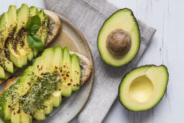 Manfaat makan alpukat tiap hari
