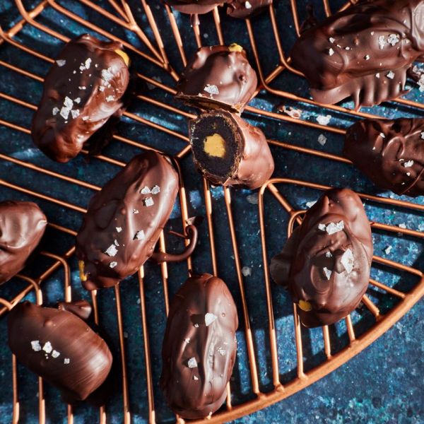 क्रेडिट: छायाचित्रकार: जेन कॉसी, फूड स्टायलिस्ट: एमिली नॅबोर्स हॉल, प्रॉप स्टायलिस्ट: जोश हॉगल