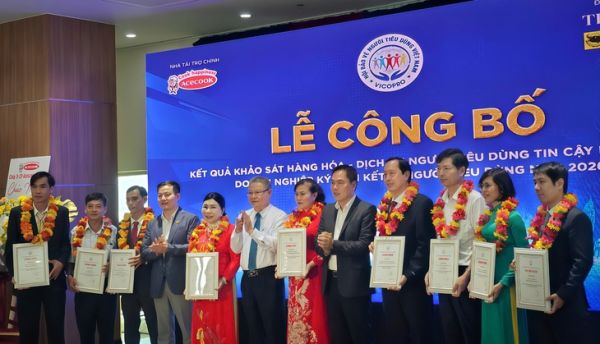 Công bố top hàng hóa, dịch vụ người tiêu dùng tin cậy năm 2025 - Ảnh 1.