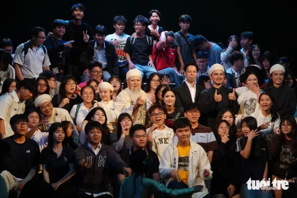 kịch lịch sử - Ảnh 1.