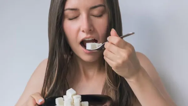 High sugar intake can also trigger inflammation and hormonal fluctuations, which can worsen acne among many individuals. Photo: Freepik High sugar intake can also trigger inflammation and hormonal fluctuations, which can worsen acne among many individuals. Photo: Freepik