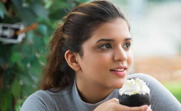 High sugar consumption contributes to glycation, which damages existing collagen fibres, making them stiff and less functional. Photo: Freepik High sugar consumption contributes to glycation, which damages existing collagen fibres, making them stiff and less functional. Photo: Freepik