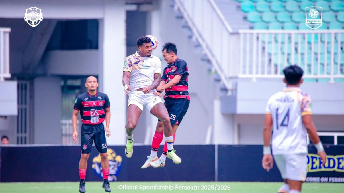 Cuplkan pertandingan Persekat Tegal melawan Persikad Depok dalam laga pekan 22 Championship Liga 2 2025/2026 di Stadion Pakansari, Bogor, Jumat (27/3/2026).