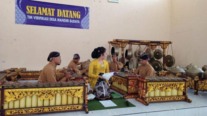 GAMELAN: Perangkat Gamelan milik Kalurahan Seloharjo, Bantul saat digunakan pada verifikasi desa Mandiri Budaya 2023.  Dua dukuh setempat mencuri beberapa perangkat alat musim gamelan berupa Gong, Kenong dan Saron.