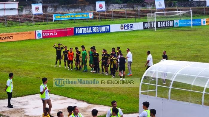 Skuad Persminsel Minahasa Selatan setelah melawan Persma Manado