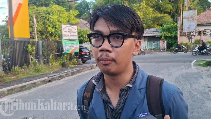 SAMPAIKAN ALASAN TUNTUTAN - Muhammad Zikrul Gibran, Korlap Aliansi GAMPAR saat diwawancarai media terkait 6 poin tuntutan mahasiswa soal anggaran konsumsi DPRD Kaltara, dalam kegiatan aksi demonstrasi di depan DPRD Tarakan, Kalimantan Utara, Senin (6/4/2026). TRIBUNKALTARA.COM/ANDI PAUSIAH