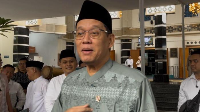 PURBAYA - Menteri Keuangan (Menkeu) Purbaya Yudhi Sadewa ditemui usai melaksanakan Shalat Idulfitri 1447 Hijriah di Masjid Salahuddin, Kantor Direktorat Jenderal Pajak (DJP), Jakarta, Sabtu (21/3/2026).