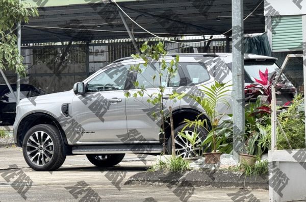 Ford Everest - Ảnh 4.