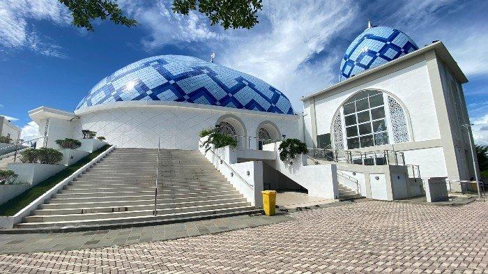 Potret Masjid Baitussalam Nyak Sandang berada di Gampong Lhuet, Kecamatan Jaya (Lamno), Kabupaten Aceh Jaya.