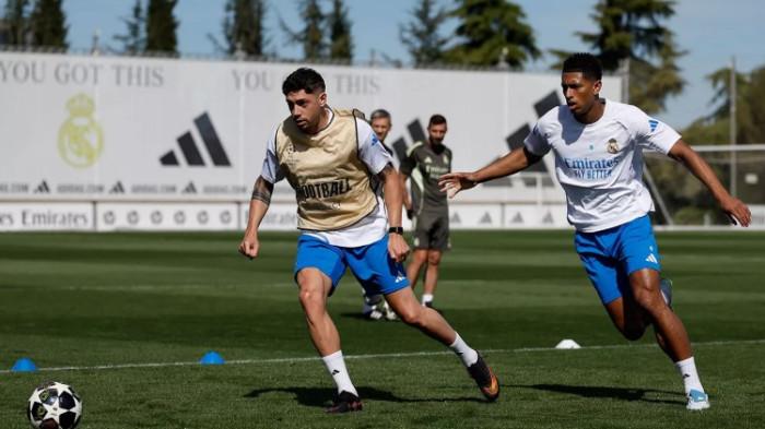 Fede Valverde dan Jude Bellingham dalam sesi latihan Real Madrid