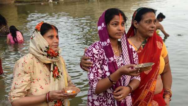Akshaya Tritiya 2026: There is special importance of bathing and donating on Akshaya Tritiya, read the auspicious time here - the blessings of the house will never diminish.