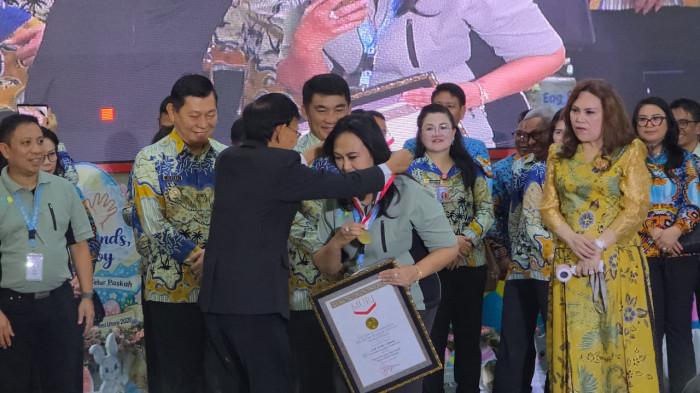 2000 anak di Kota Manado pecahkan rekor MURI