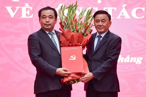 Ông Trần Đức Thắng làm Bí thư Thành ủy Hà Nội - Ảnh 1.