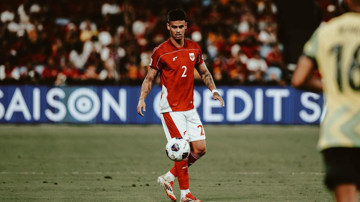 KABAR ABROAD TIMNAS INDONESIA - Mees Hilgers ketika memperkuat Timnas Indonesia di babak putaran ketiga kualifikasi Piala Dunia 2026 zona Asia.