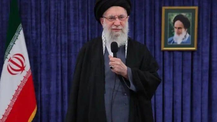 GUGUR - Pemimpin Tertinggi Ayatollah Ali Khamenei yang tewas akibat serangan Israel dan Amerika Serikat pada Sabtu (28/2/2026).