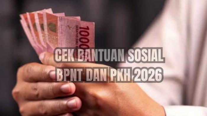BANSOS 2026 -- Ilustrasi pria memegang uang pecahan Rp100 ribu. Simak cara cek penerima Bansos PKH dan BPNT 2026.
