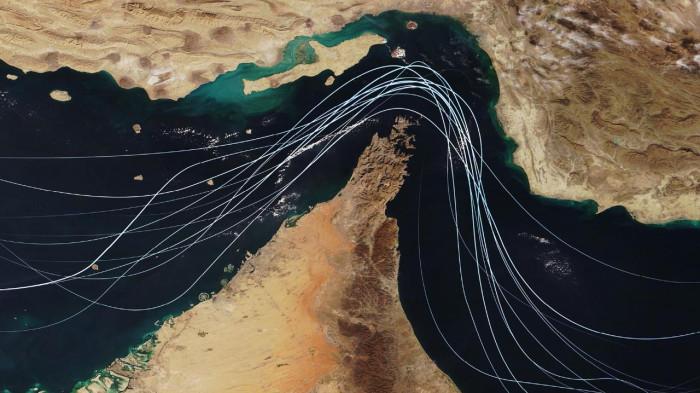 TERTUTUP UNTUK AS DAN ISRAEL - Iran menolak Selat Hormuz kembali ke status quo yang dinikmati sebelum pecah perang AS-Israel melawan Iran pada 28 Februari 2026. Selat Hormuz tertutup bagi AS dan sekutunya, tetapi kapal dari negara lain tetap dapat menggunakannya.