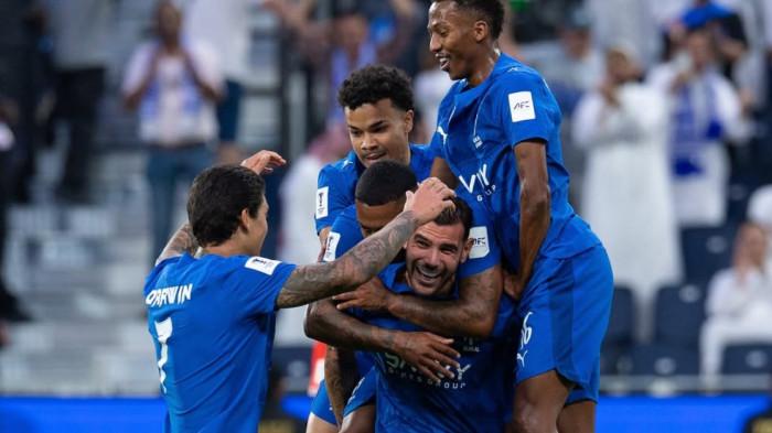 MERAYAKAN GOL - Para pemain Al Hilal merayakan gol Theo Hernandez di Liga Champions Asia 2025/2026 saat mengalahkan Al Duhail dengan skor 2-1, Rabu (16/9/2025) dini hari WIB.