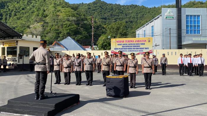 FOTO STOK - Kapolresta Gorontalo Kota Pimpin Upacara Sertijab. MUTASI -- Sebanyak 6 Kapolsek Polda Gorontalo dimutasi.