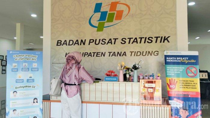 SESAYAP WILAYAH TERLUAS - Aktivitas kantor BPS Tana Tidung di Jalan Trans Kaltara, Tideng Pale, Kecamatan Sesayap, Kabupaten Tana Tidung, Kaltara, Senin (6/4/2026). BPS sebut Kecamatan Sesayap jadi wilayah terluas di Tana Tidung.